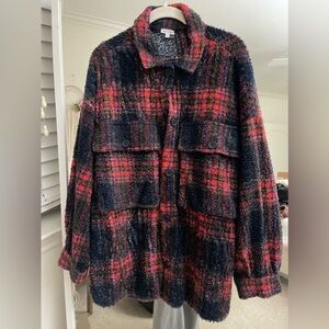 EUC En Crème Plaid Shacket size small